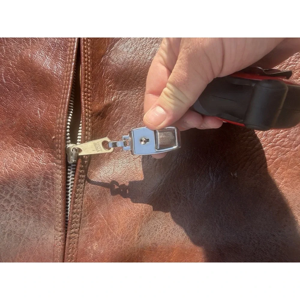 American Tourister leather clothing hanging garmet bag, full zip, pockets, 40x24